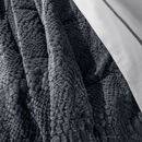 Εικόνα της Κουβέρτα Γούνινη Υπέρδιπλη Crusty Carbon & Διακοσμητικό Μαξιλάρι Guy Laroche