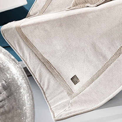 Εικόνα της Guy Laroche Ριχτάρι Τριθέσιου Καναπέ 170x300 Rubicon Sand