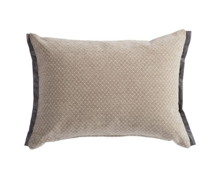 Εικόνα της ΔΙΑΚΟΣΜΗΤΙΚΟ ΜΑΞΙΛΑΡΙ BRAND 40X55 BEIGE