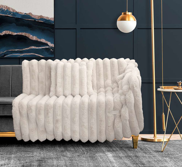 Εικόνα της Σετ Διακοσμητικό Ριχτάρι St.Moritz Ivory 120x160 & Μαξιλαράκι 42x42 Guy Laroche