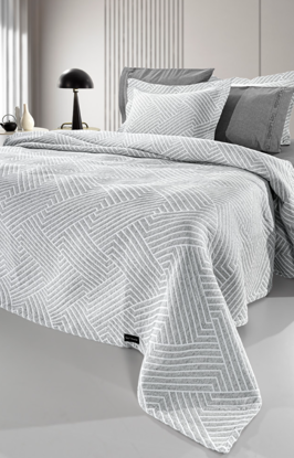 Εικόνα της Κουβέρτα Lupo Grey - White 245x260 Guy Laroche