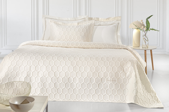Εικόνα της Σετ 3τμχ Κουβερλί Hive Ecru 250x240 Guy Laroche