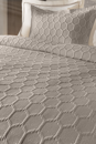 Εικόνα της Σετ 3τμχ Κουβερλί Hive Taupe 250x240 Guy Laroche