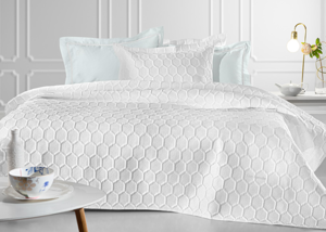 Εικόνα της Σετ 3τμχ Κουβερλί Hive White 250x240 Guy Laroche