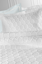 Εικόνα της Σετ 3τμχ Κουβερλί Hive White 250x240 Guy Laroche