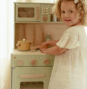 Εικόνα της Ξύλινη κουζίνα με αξεσουάρ παιχνιδιού Μέντα FSC