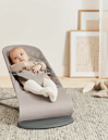 Εικόνα της Relax  BabyBjorn Bliss, Woven, Classic quilt, Sand Grey