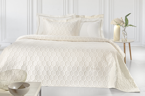 Εικόνα της Σετ 3τμχ Κουβερλί Hive Ecru 250x240 Guy Laroche