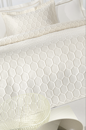 Εικόνα της Σετ 3τμχ Κουβερλί Hive Ecru 250x240 Guy Laroche