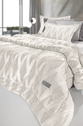 Εικόνα της Πάπλωμα Zadic Ivory 260X240 Guy Laroche